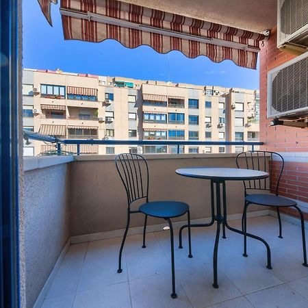 Holidays2Malaga Ayala 450 Mts From Beach & Terrace Exterior photo