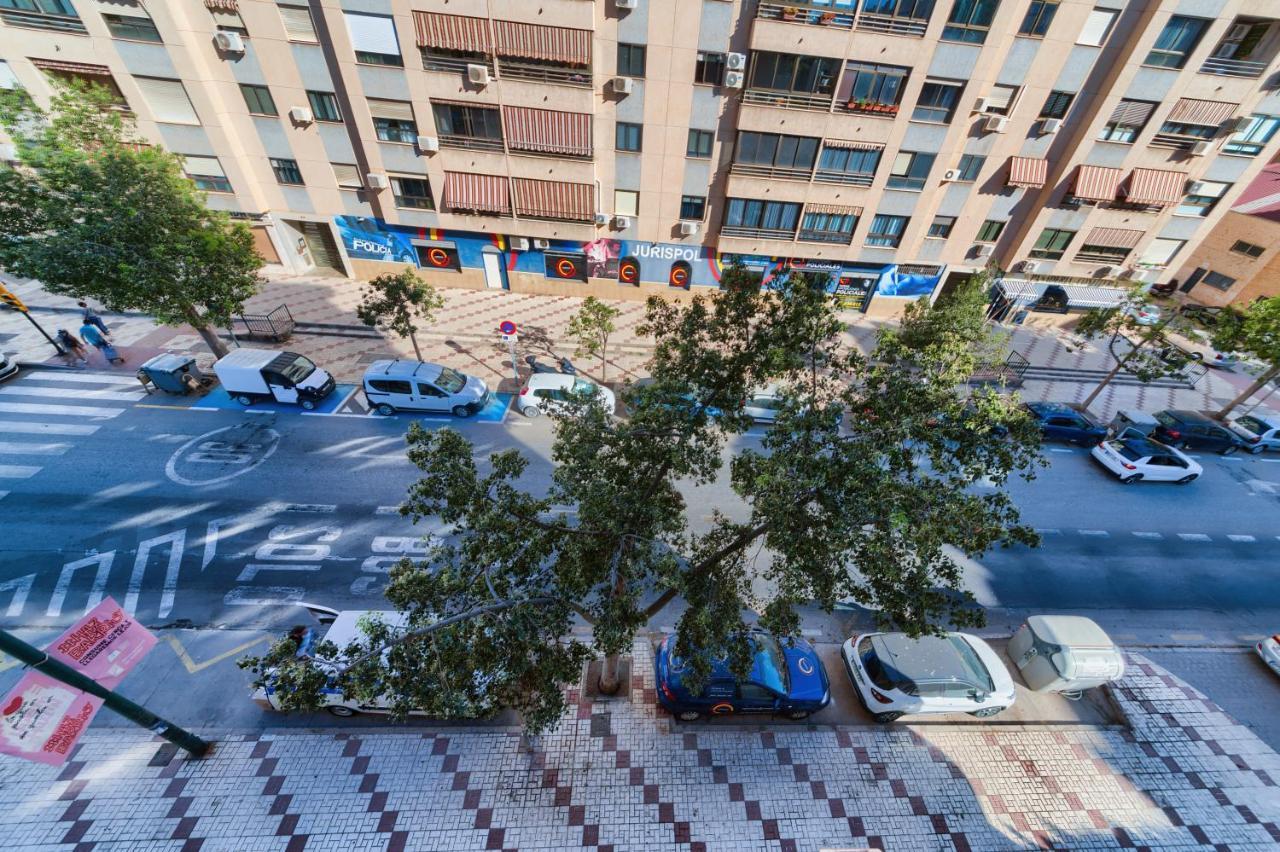 Holidays2Malaga Ayala 450 Mts From Beach & Terrace Exterior photo