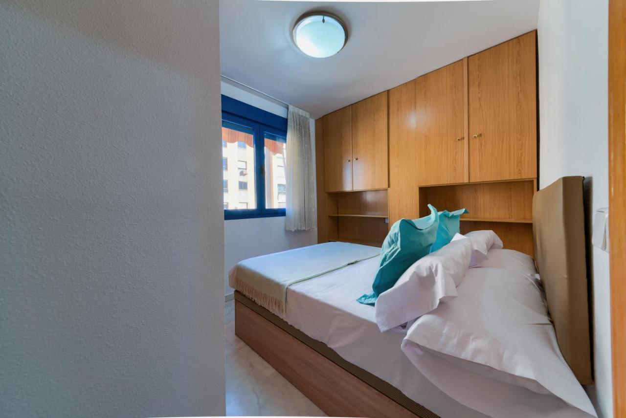 Holidays2Malaga Ayala 450 Mts From Beach & Terrace Exterior photo