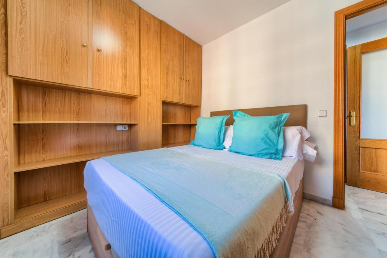 Holidays2Malaga Ayala 450 Mts From Beach & Terrace Exterior photo