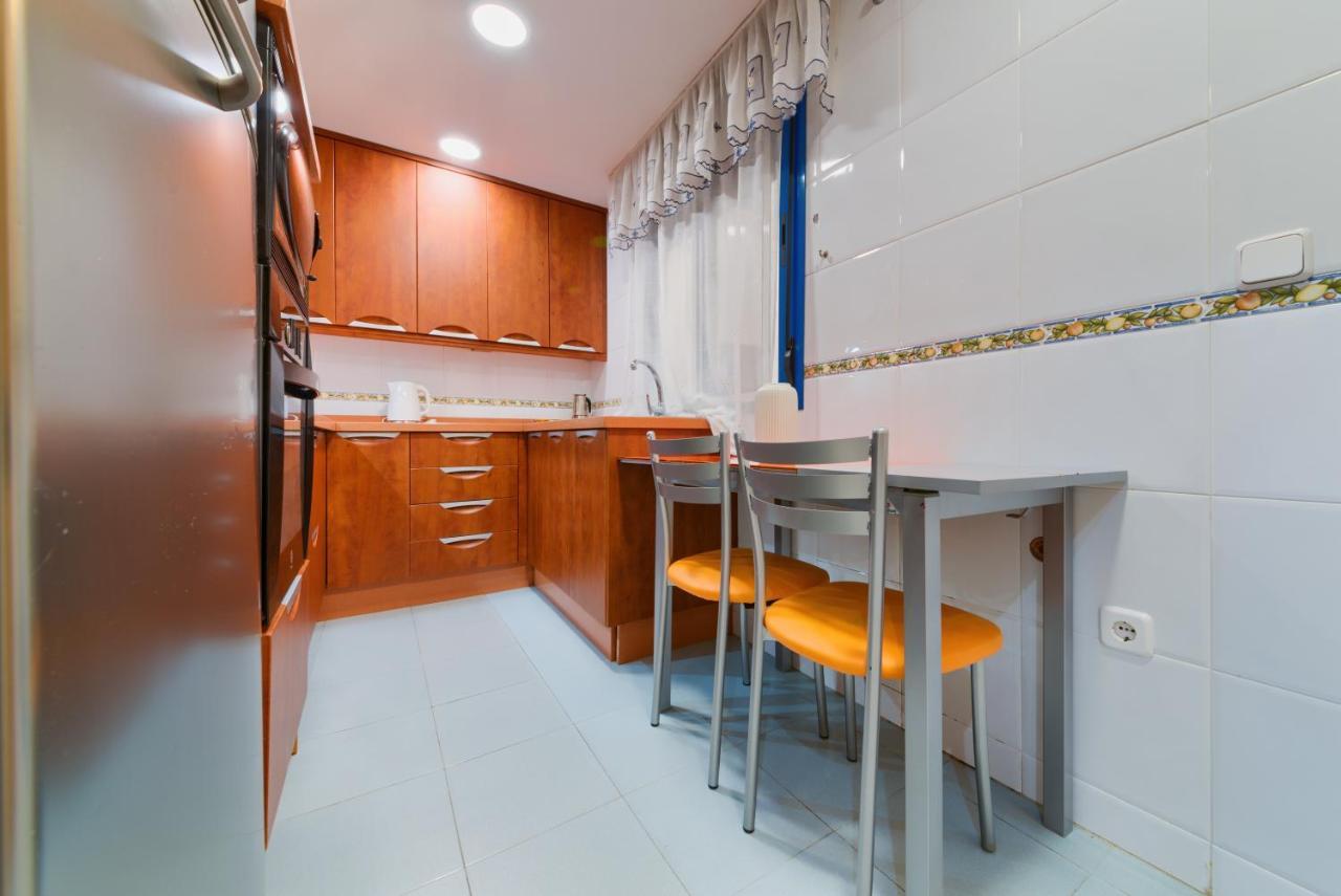 Holidays2Malaga Ayala 450 Mts From Beach & Terrace Exterior photo